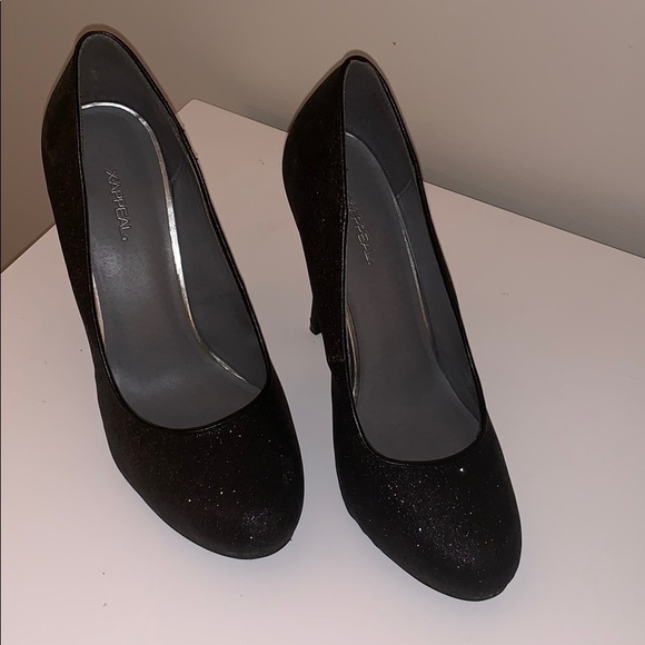 Xappeal Shoes - Black heels with sparkle